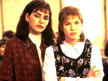 Фото - Джулианна Маргулис: 360x270 / 30 Кб