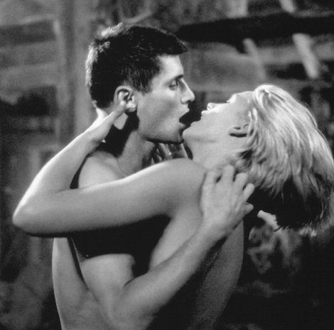 Фото - Наташа Хенстридж: 470x465 / 35 Кб