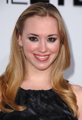 Фото - Андреа Бауэн: 275x400 / 23 Кб