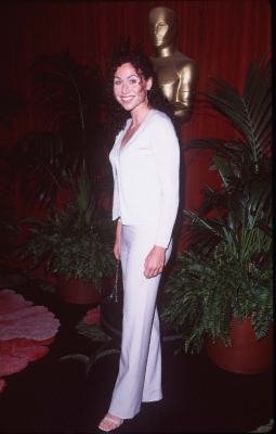 Фото - Минни Драйвер: 255x400 / 17 Кб