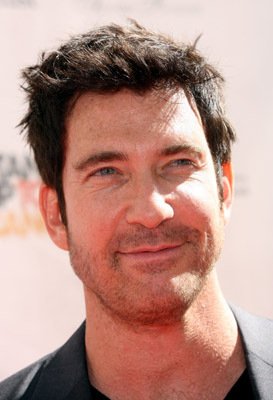 Фото - Дилан МакДермотт: 273x400 / 22 Кб