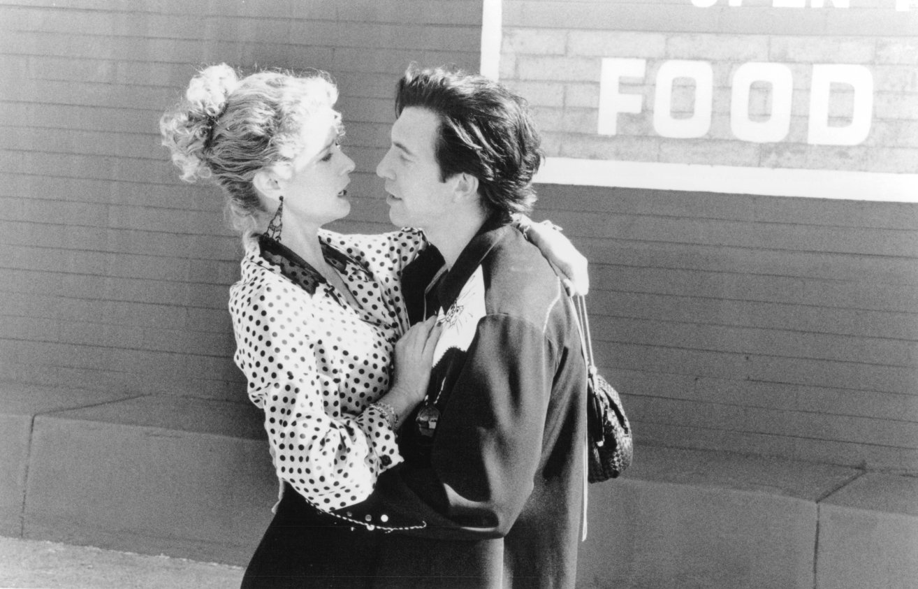 Фото - Дилан МакДермотт: 1314x843 / 197 Кб