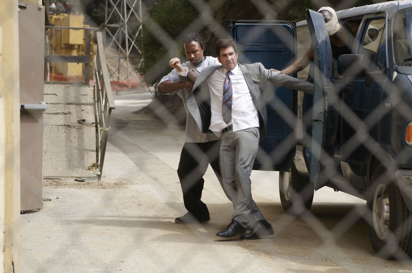 Фото - Дилан МакДермотт: 1360x903 / 187 Кб