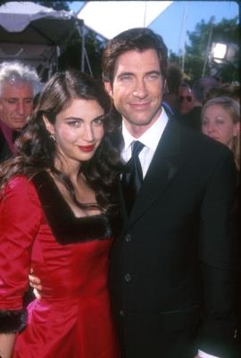 Фото - Дилан МакДермотт: 270x400 / 19 Кб