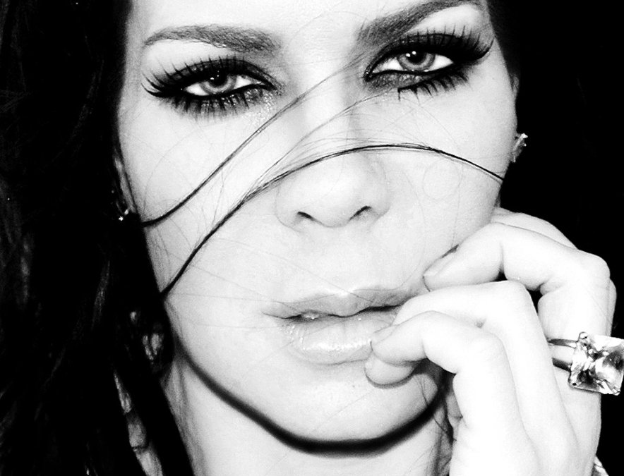 Фото - Chyna: 884x675 / 86 Кб