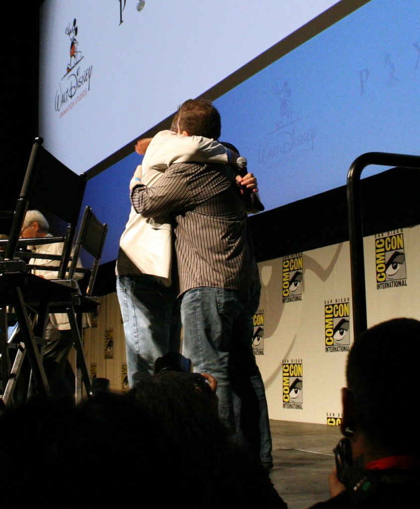 Фото - Пэттон Освальт: 846x1024 / 139 Кб