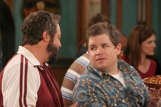 Фото - Пэттон Освальт: 324x216 / 18 Кб