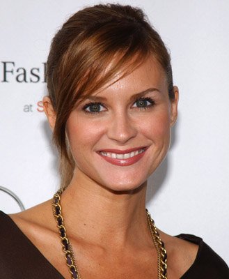 Фото - Бонни Сомервиль: 329x400 / 25 Кб