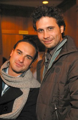 Фото - Джонни Галэки: 260x400 / 25 Кб