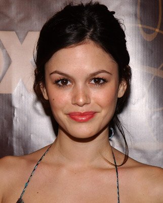 Фото - Рэйчел Билсон: 322x400 / 28 Кб