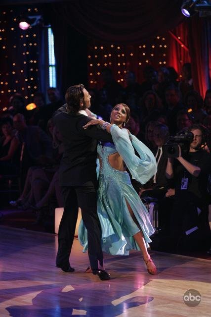 Фото - Тони Брэкстон: 427x640 / 46 Кб