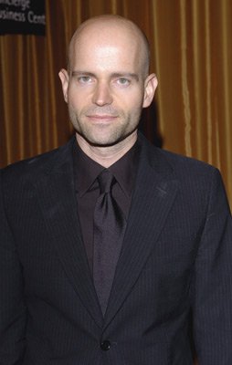 Фото - Марк Форстер: 254x400 / 15 Кб