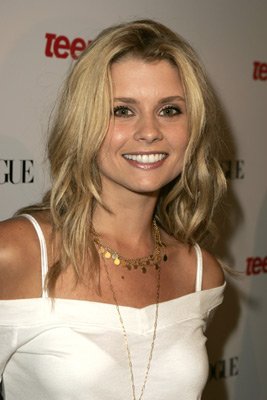 Фото - ДжоАнна Гарсиа Суишер: 267x400 / 21 Кб