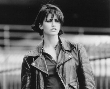 Фото - Джина Гершон: 384x310 / 22 Кб