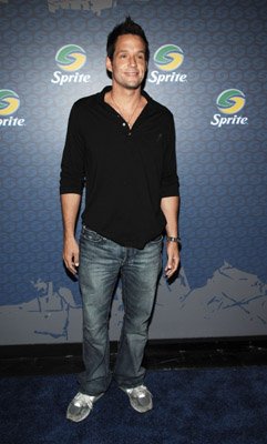 Фото - Джош Хопкинс: 241x400 / 22 Кб