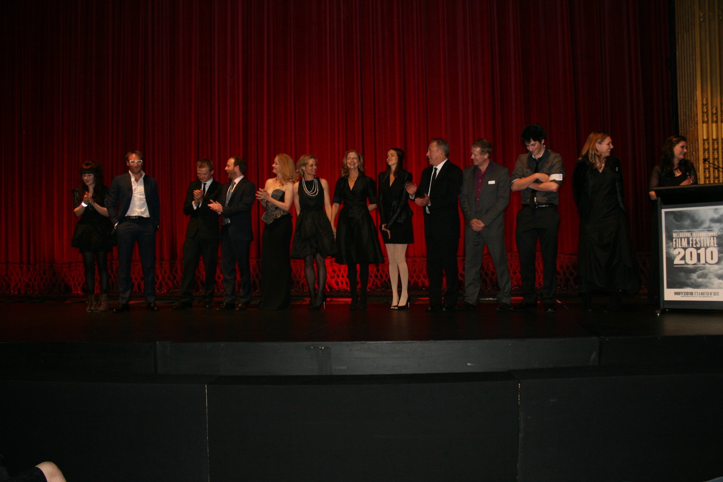 Фото - Изабель Лукас: 2336x1557 / 326 Кб