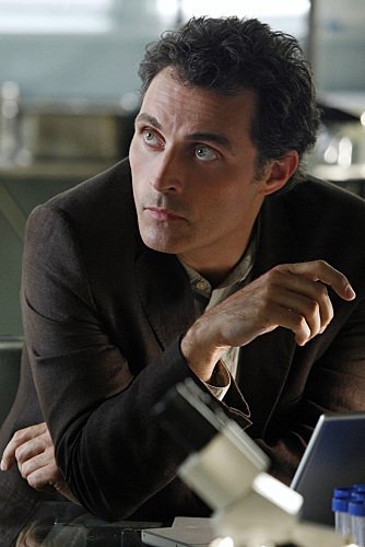 Фото - Руфус Сьюэлл: 334x500 / 31 Кб