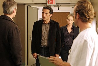 Фото - Руфус Сьюэлл: 334x223 / 18 Кб