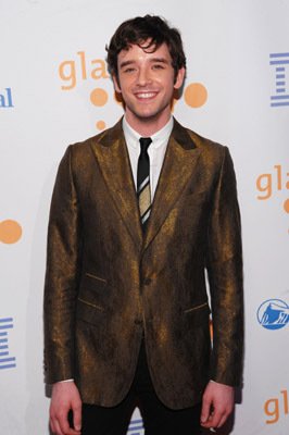 Фото - Майкл Юри: 266x400 / 20 Кб