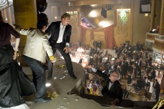 Фото - Джош Лукас: 323x215 / 22 Кб