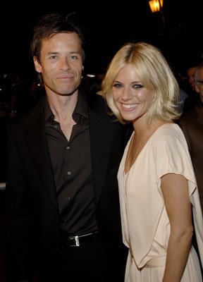 Фото - Сиенна Миллер: 288x400 / 19 Кб