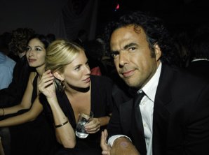 Фото - Сиенна Миллер: 298x222 / 13 Кб