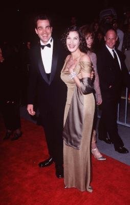 Фото - Джон Тенни: 254x400 / 17 Кб