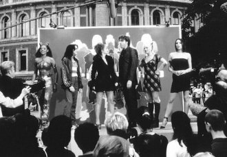 Фото - Джери Холливэлл: 330x229 / 25 Кб