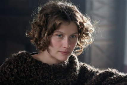 Фото - Летиция Каста: 427x285 / 24 Кб