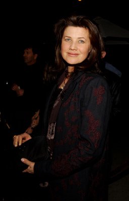 Фото - Дэфни Зунига: 256x400 / 12 Кб