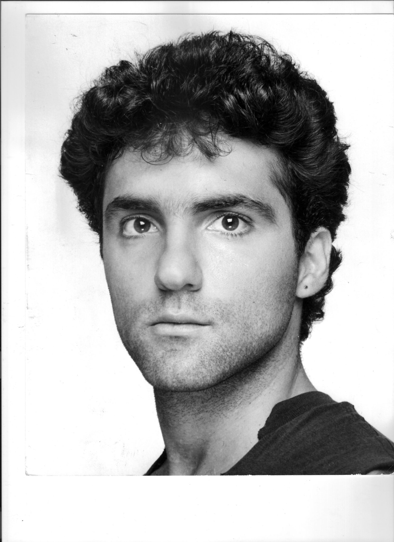 Фото - Richard D'Alessandro: 1489x2048 / 304 Кб