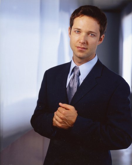 Фото - Джордж Ньюберн: 450x563 / 26 Кб