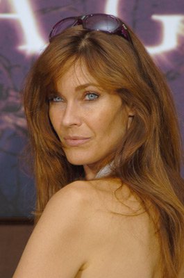 Фото - Кэрол Олт: 265x400 / 21 Кб