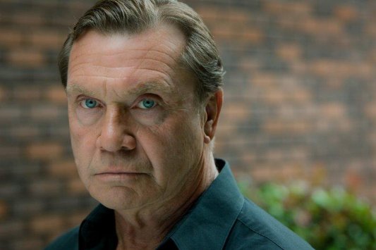 Фото - Р. Д. Колл: 533x355 / 29 Кб