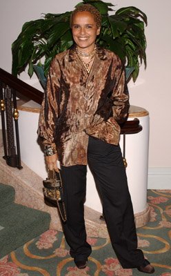 Фото - Шари Белафонте: 248x400 / 29 Кб