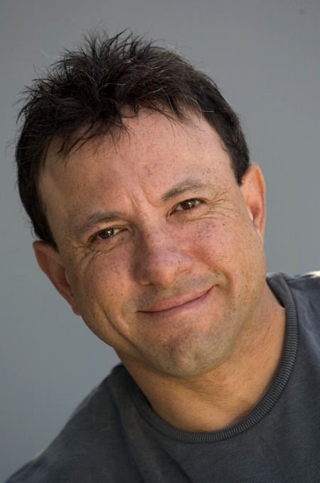 Фото - Кайл Т. Хеффнер: 450x679 / 39 Кб