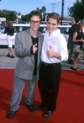 Фото - Джонатан Джексон: 272x400 / 22 Кб