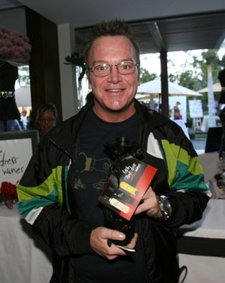 Фото - Том Арнольд: 318x400 / 28 Кб