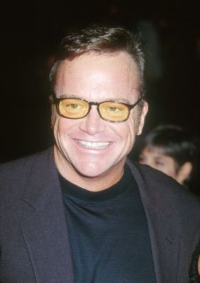 Фото - Том Арнольд: 282x400 / 15 Кб