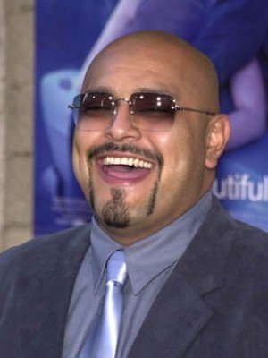 Фото - Роландо Молина: 300x400 / 21 Кб