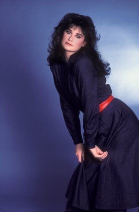 Фото - Деми Мур: 276x420 / 14 Кб