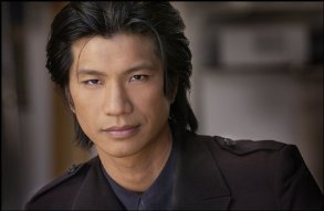 Фото - Дастин Нуен: 293x191 / 9 Кб