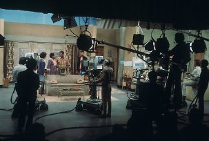 Фото - Эстер Ролли: 303x204 / 17 Кб