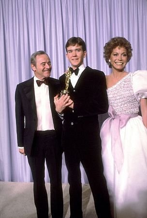 Фото - Тимоти Хаттон: 304x450 / 28 Кб