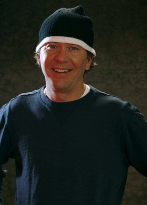 Фото - Тимоти Хаттон: 286x400 / 16 Кб