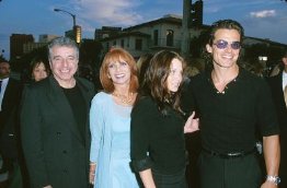 Фото - Антонио Сабато: 262x172 / 12 Кб