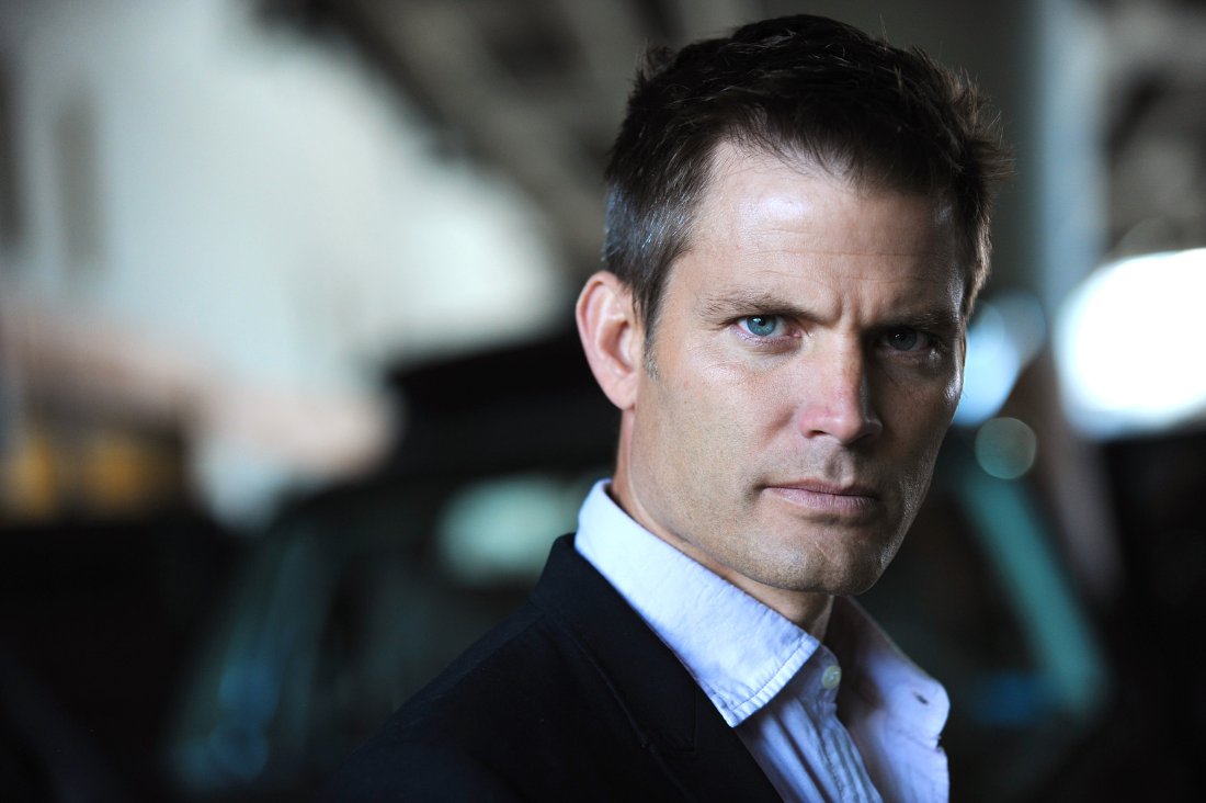 Фото - Каспер Ван Дин: 1100x732 / 80 Кб