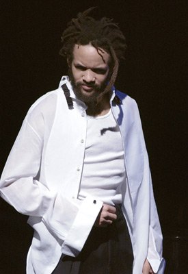 Фото - Сэвьон Гловер: 275x400 / 20 Кб