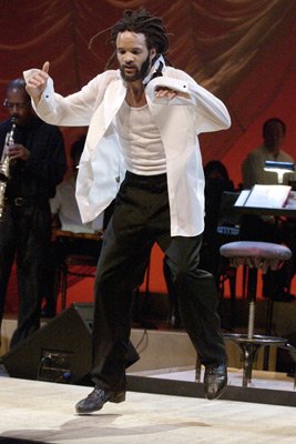 Фото - Сэвьон Гловер: 267x400 / 26 Кб