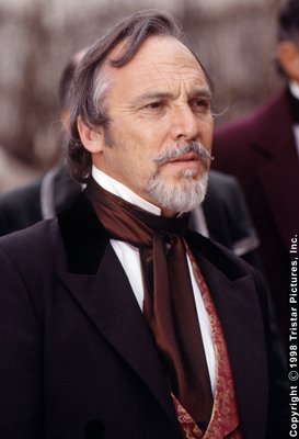 Фото - Стюарт Уилсон: 273x400 / 19 Кб